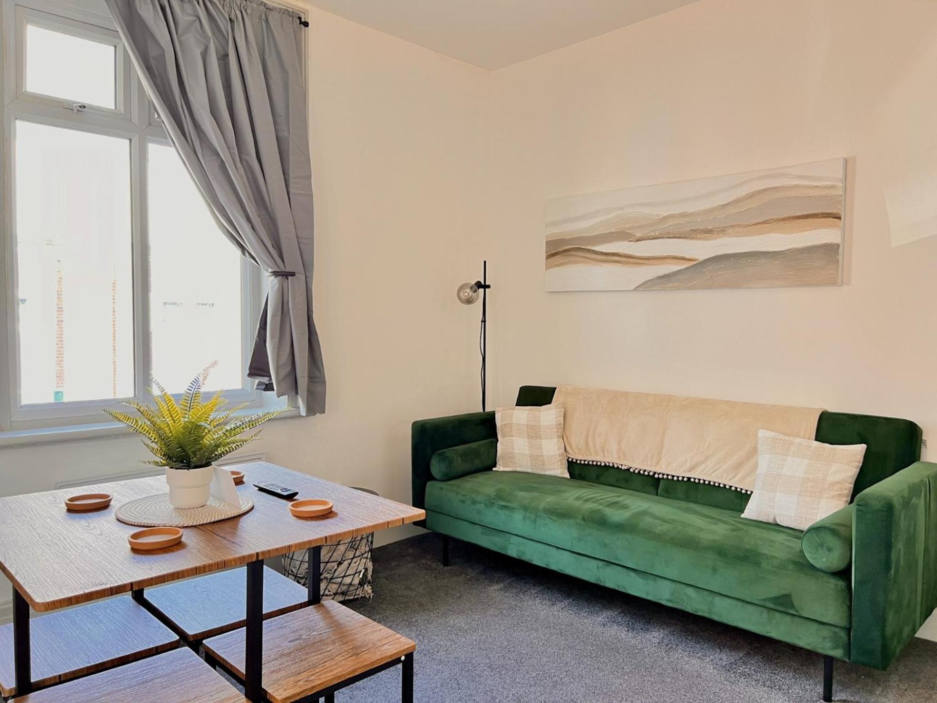 Apartment 6 黑潭 外观 照片